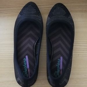 Sketchers shoes